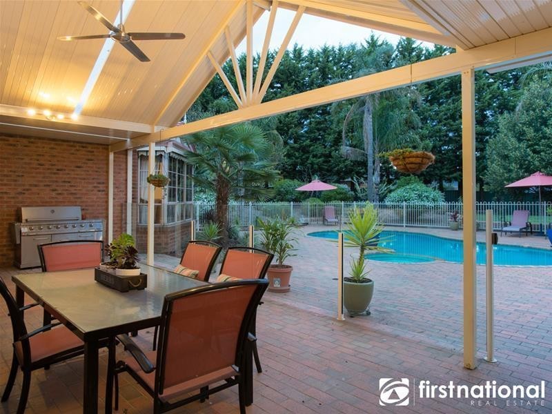 5 Fontaine Terrace, Narre Warren North VIC 3804