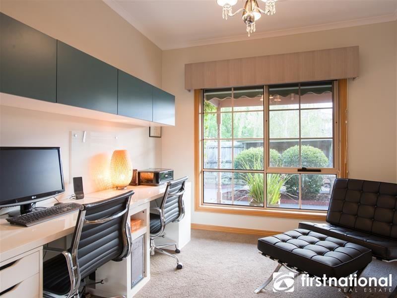 5 Fontaine Terrace, Narre Warren North VIC 3804