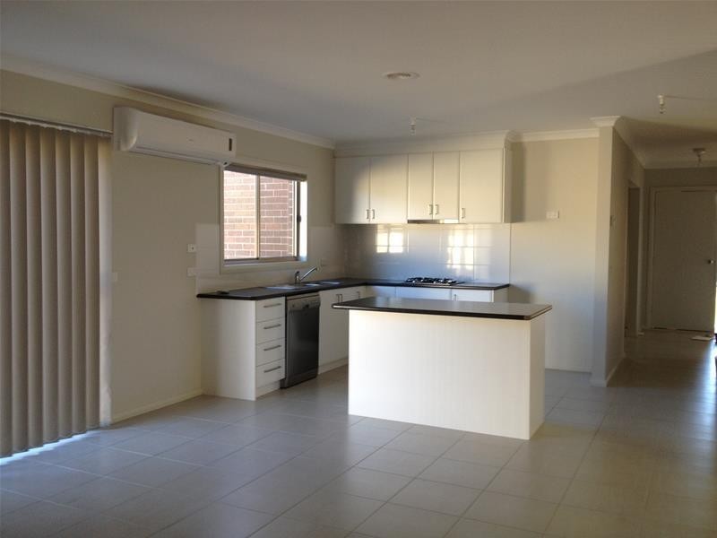 41 Salvia Avenue, Pakenham VIC 3810