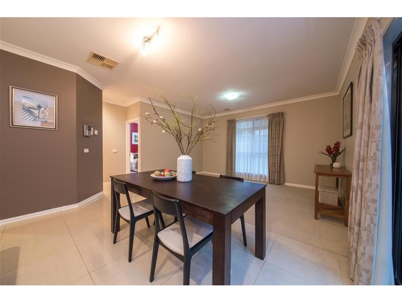 20 Devaney Avenue, Lynbrook VIC 3975