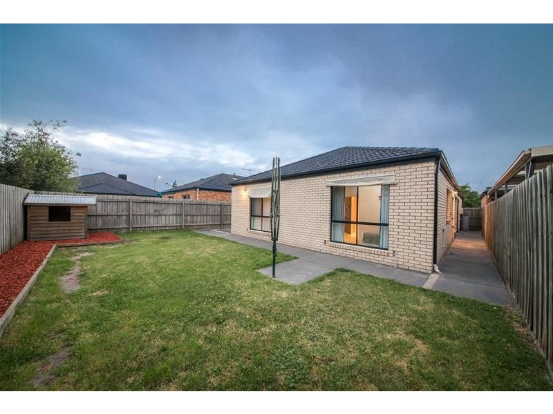 20 Devaney Avenue, Lynbrook VIC 3975