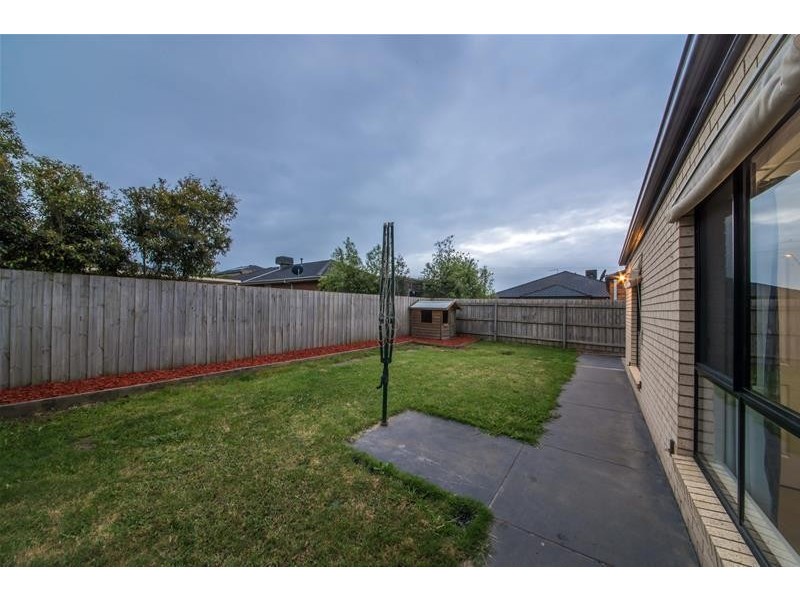 20 Devaney Avenue, Lynbrook VIC 3975