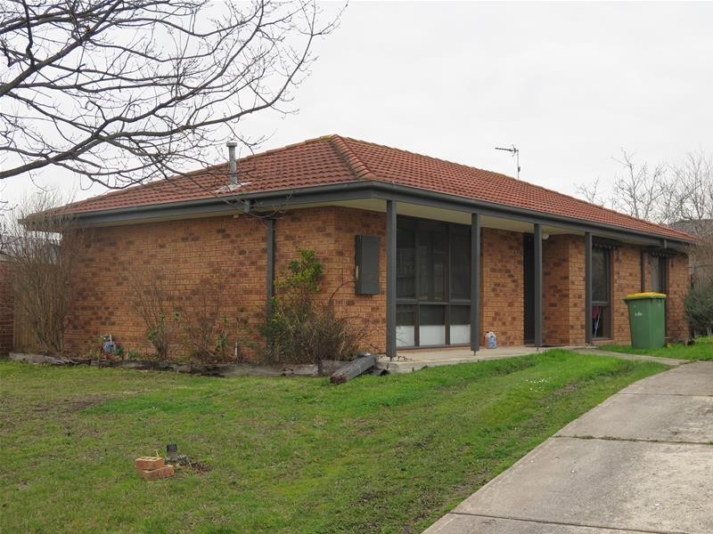 7 Kate Court, Pakenham VIC 3810