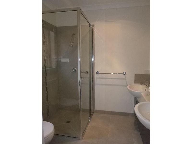 10 Sundaze Street, Clyde North VIC 3978