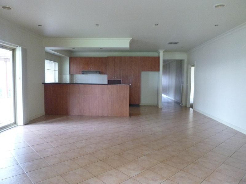 22 Charles Conder Place, Berwick VIC 3806