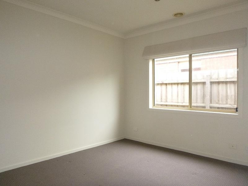 22 Charles Conder Place, Berwick VIC 3806