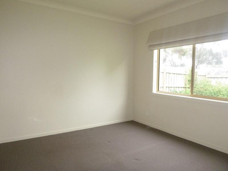 22 Charles Conder Place, Berwick VIC 3806