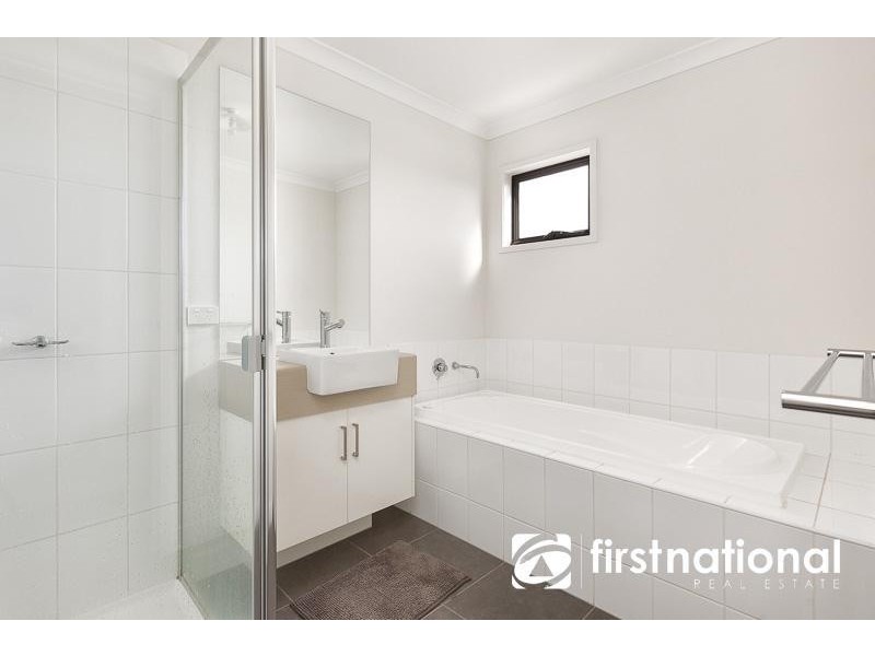 1 Officedale Road, Officer VIC 3809