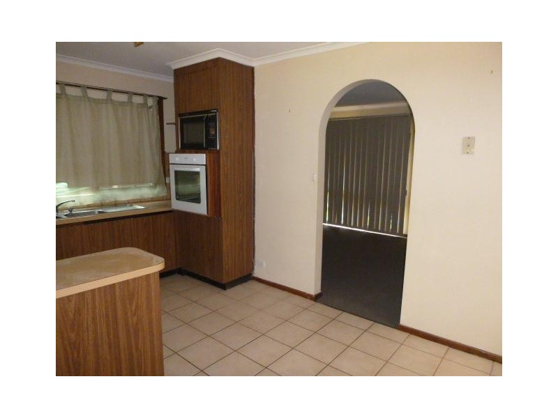 69 Valley Fair Drive, Narre Warren VIC 3805