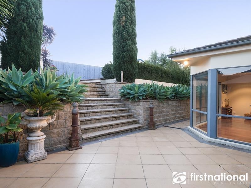 5 Mercy  Court, Narre Warren South VIC 3805