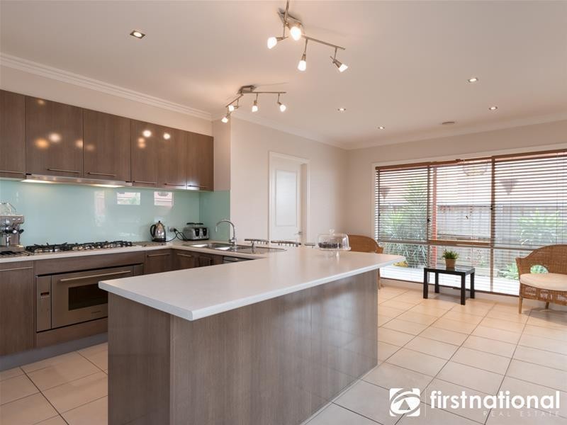 11 Locarno Place, Narre Warren South VIC 3805