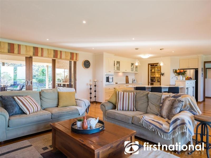 280 Gordon Road, Pakenham Upper VIC 3810