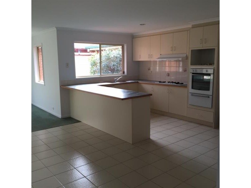 34 Christina Street, Narre Warren VIC 3805