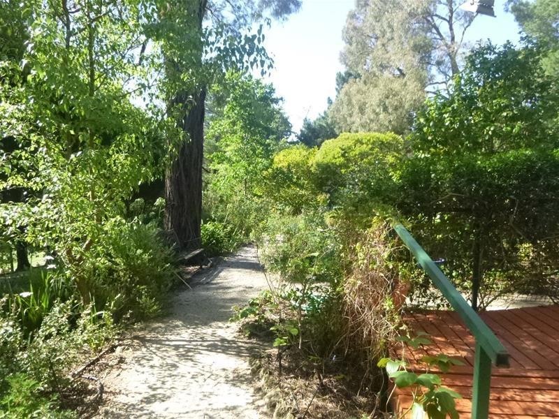 135 King Road, Harkaway VIC 3806