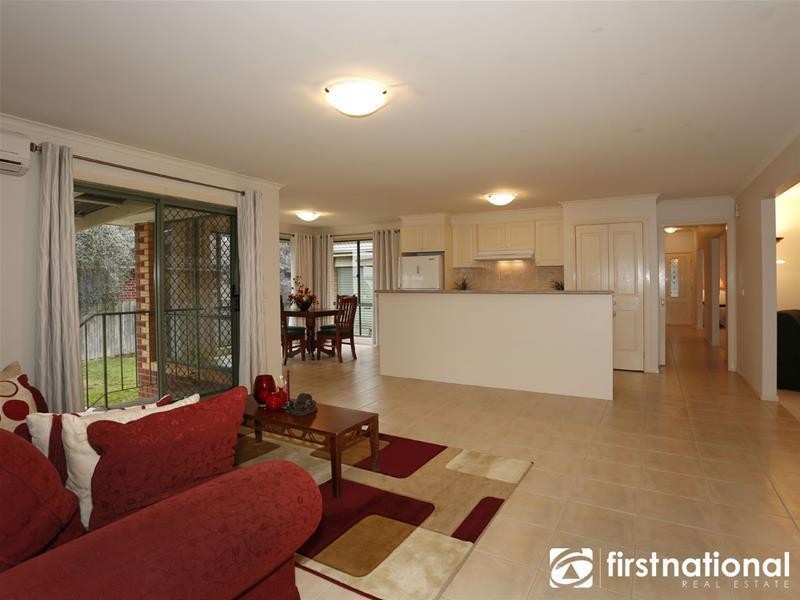 44 Ardblair Terrace, Narre Warren South VIC 3805