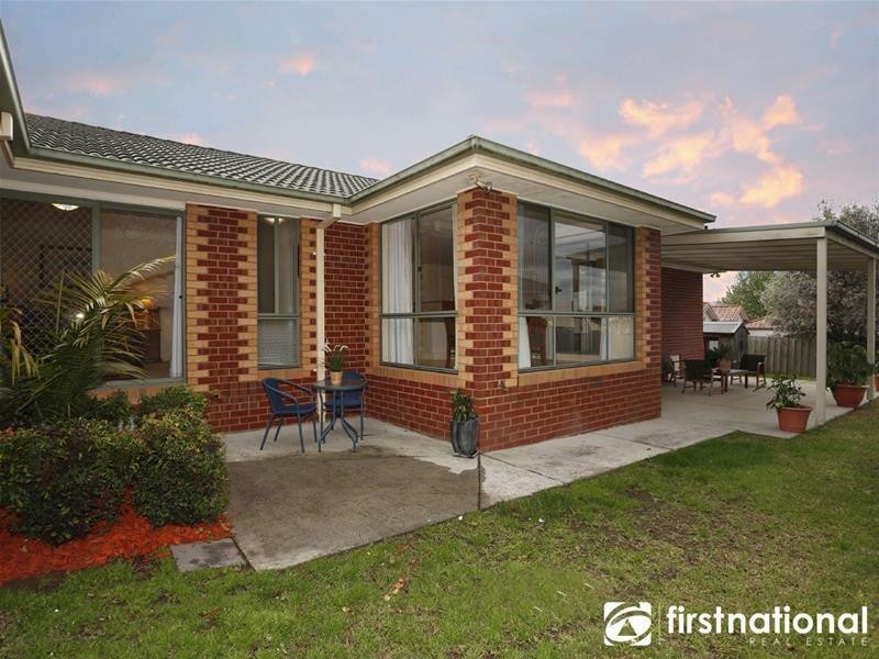 44 Ardblair Terrace, Narre Warren South VIC 3805