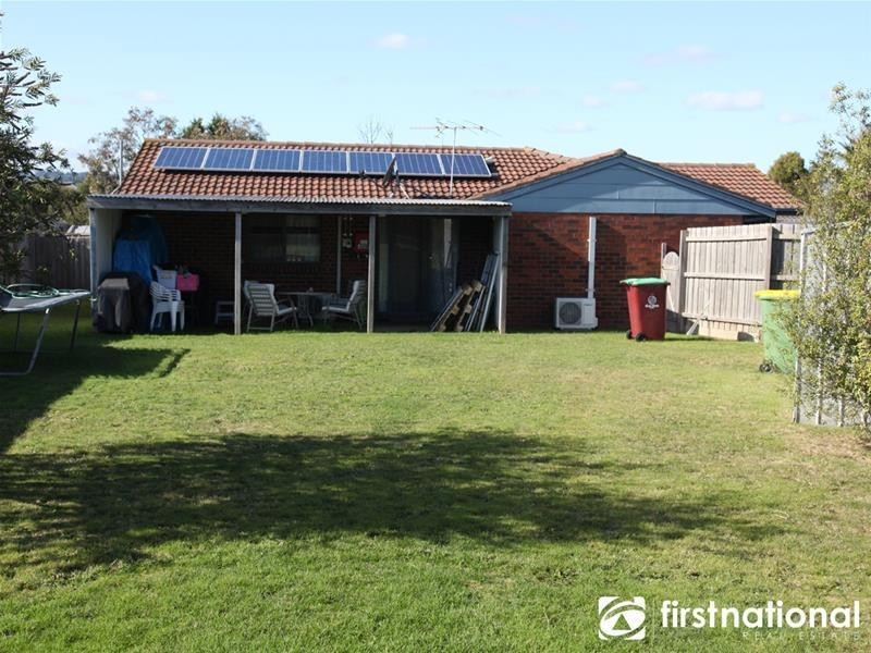 80 Nettle Drive, Hallam VIC 3803