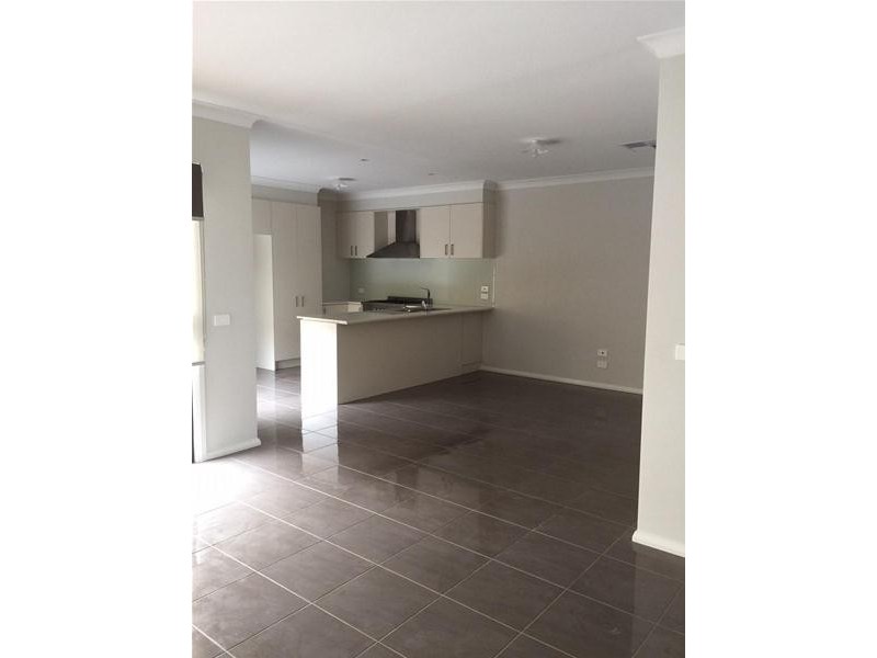 235 (Lot 27) Pink Hill Boulevard, Officer VIC 3809