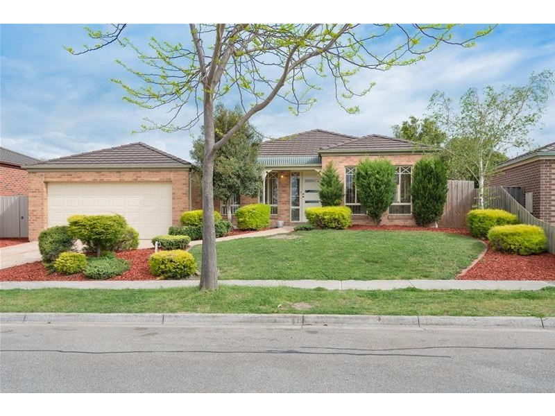 8 Evergold Close, Narre Warren South VIC 3805