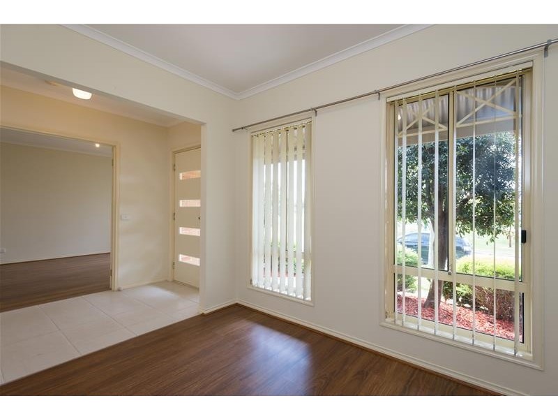 8 Evergold Close, Narre Warren South VIC 3805