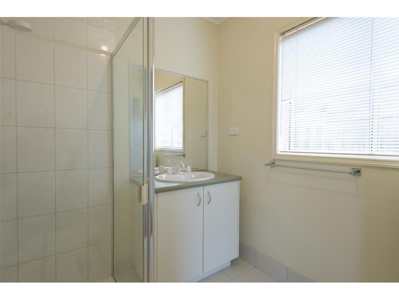 8 Evergold Close, Narre Warren South VIC 3805