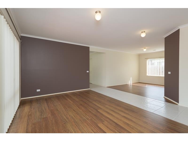 8 Evergold Close, Narre Warren South VIC 3805