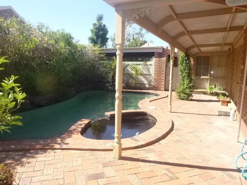 21 County Drive, Berwick VIC 3806