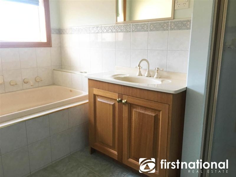 1 Jumbuck Court, Berwick VIC 3806