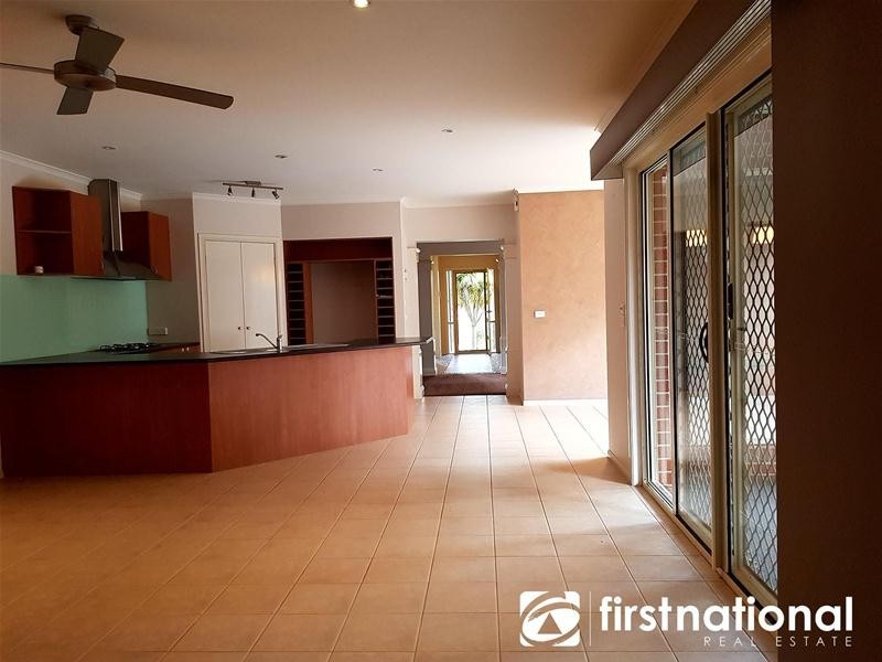 1 Glasshouse Court, Berwick VIC 3806