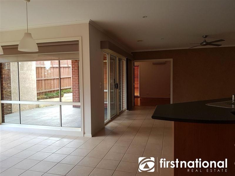 1 Glasshouse Court, Berwick VIC 3806