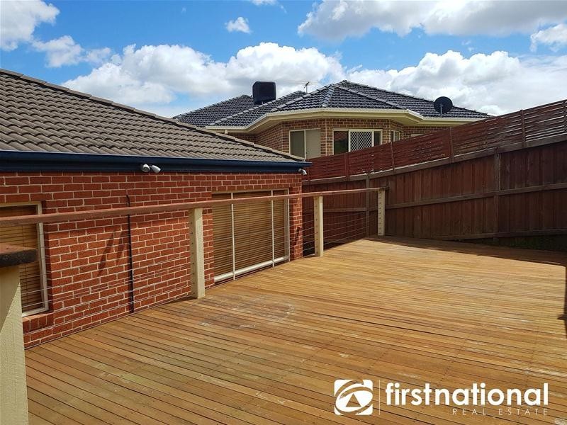 1 Glasshouse Court, Berwick VIC 3806