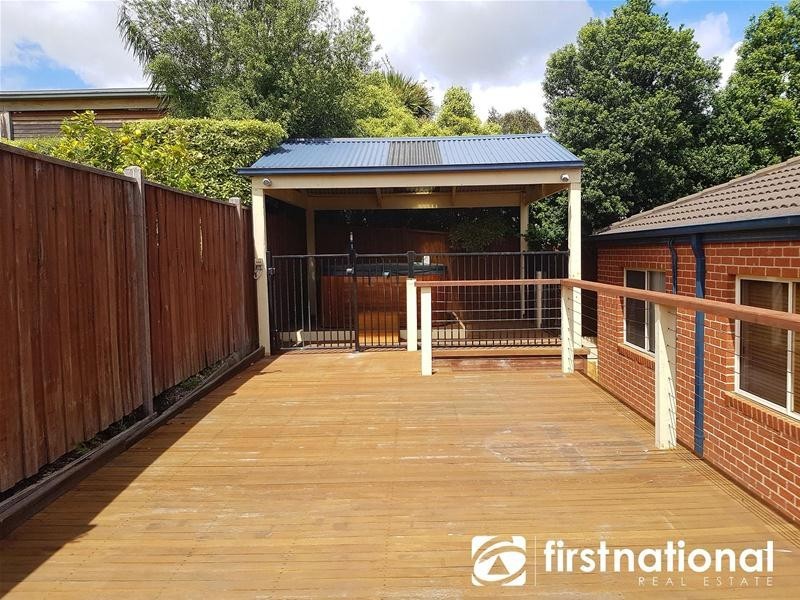 1 Glasshouse Court, Berwick VIC 3806