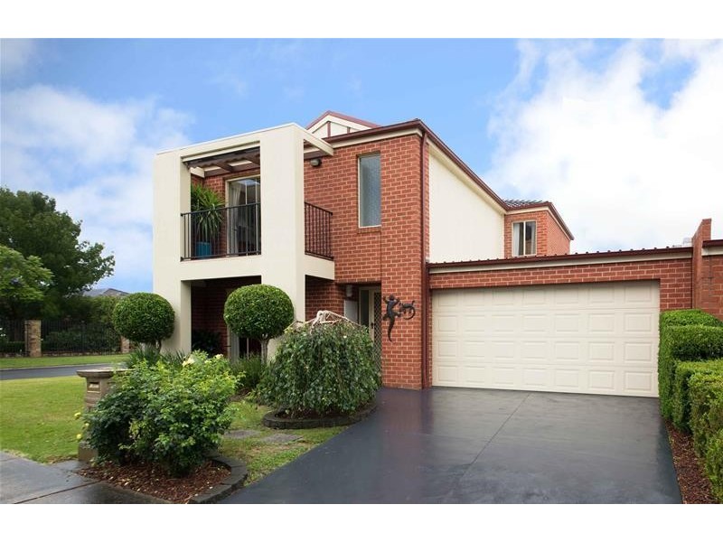 2 Provence Place, Narre Warren South VIC 3805