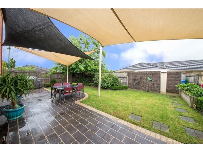 2 Provence Place, Narre Warren South VIC 3805