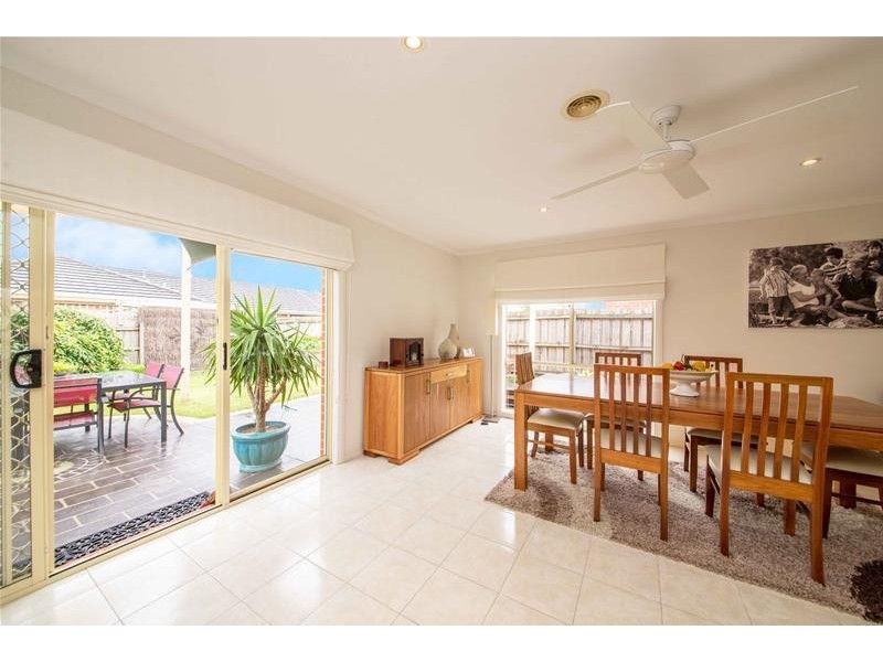 2 Provence Place, Narre Warren South VIC 3805