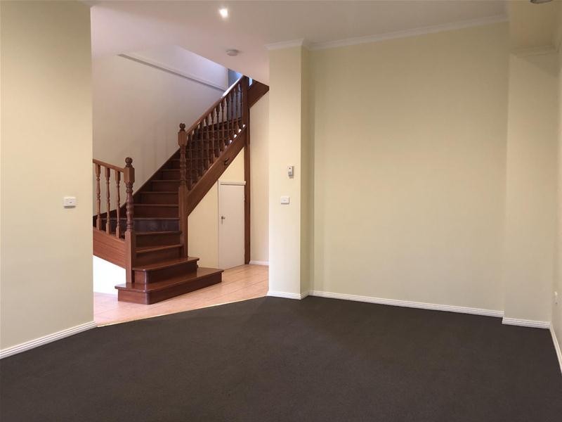 6 Reid Mews, Berwick VIC 3806