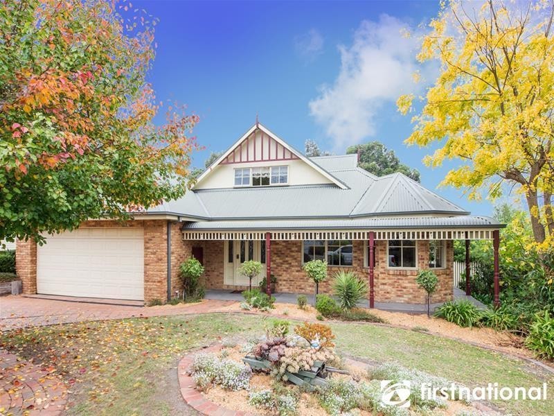 20 Vista Court, Berwick VIC 3806