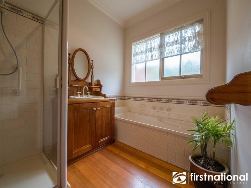 20 Vista Court, Berwick VIC 3806