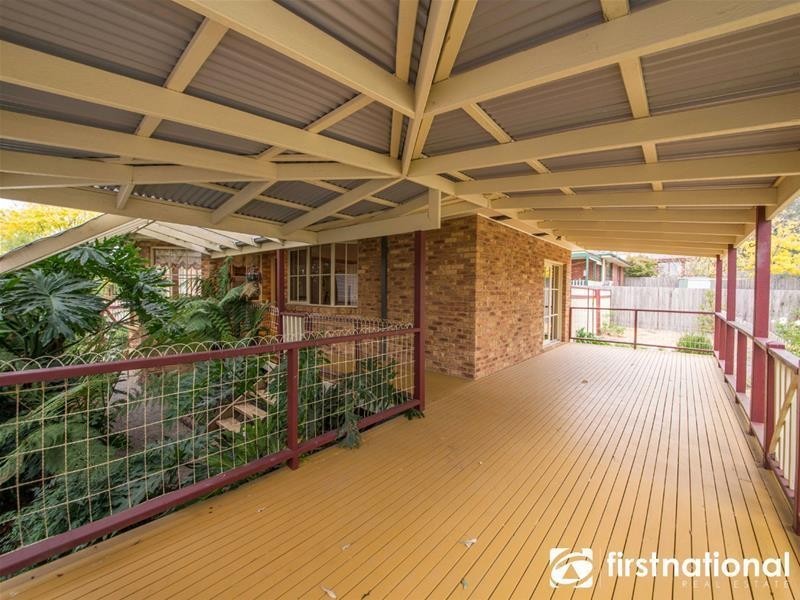 20 Vista Court, Berwick VIC 3806