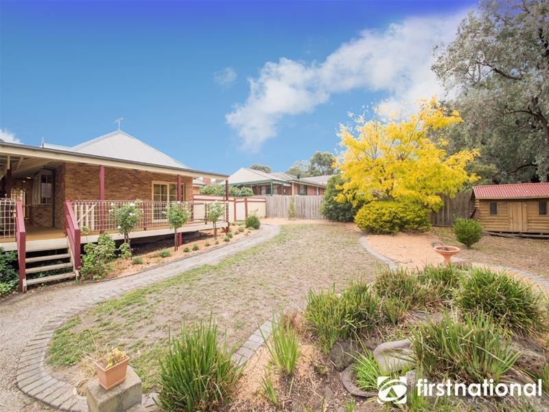 20 Vista Court, Berwick VIC 3806
