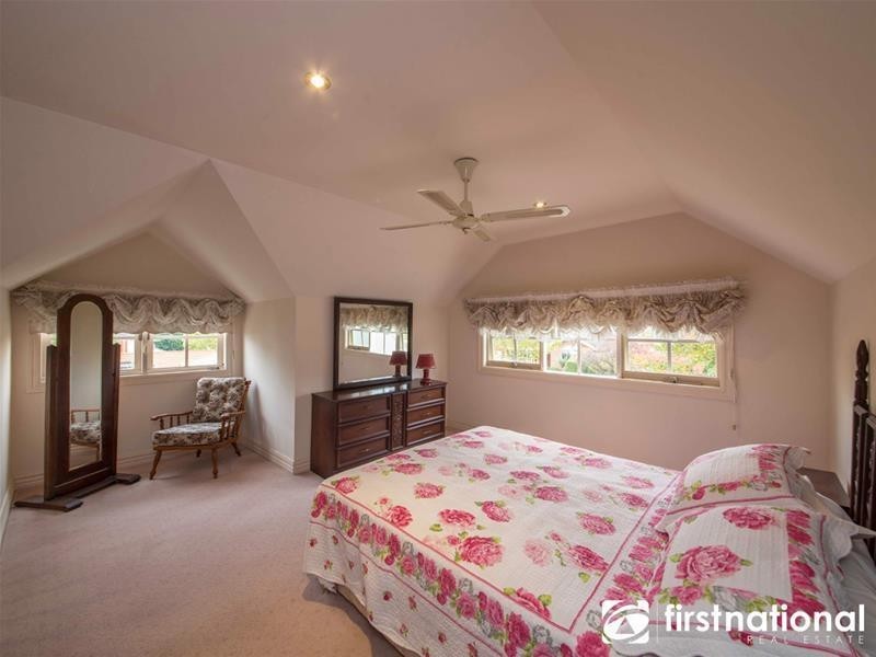 20 Vista Court, Berwick VIC 3806