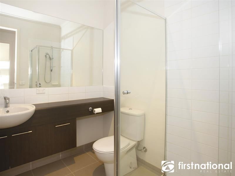 30 Edgeware Close, Pakenham VIC 3810