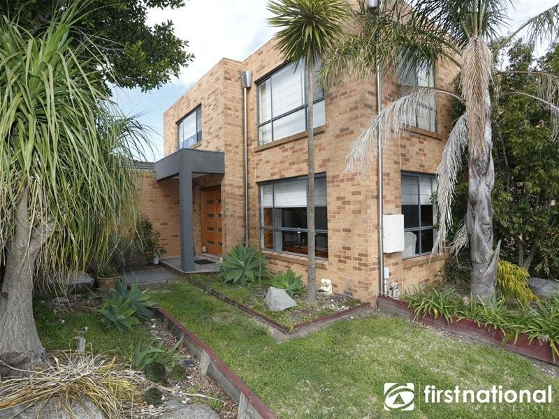 15 Sorrento Avenue, Berwick VIC 3806