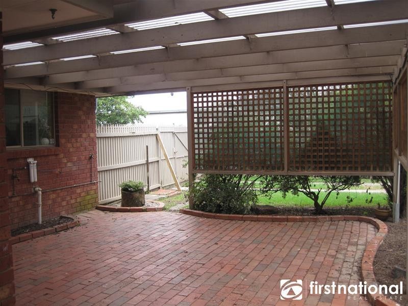 40 Bluegrass Crescent, Pakenham VIC 3810