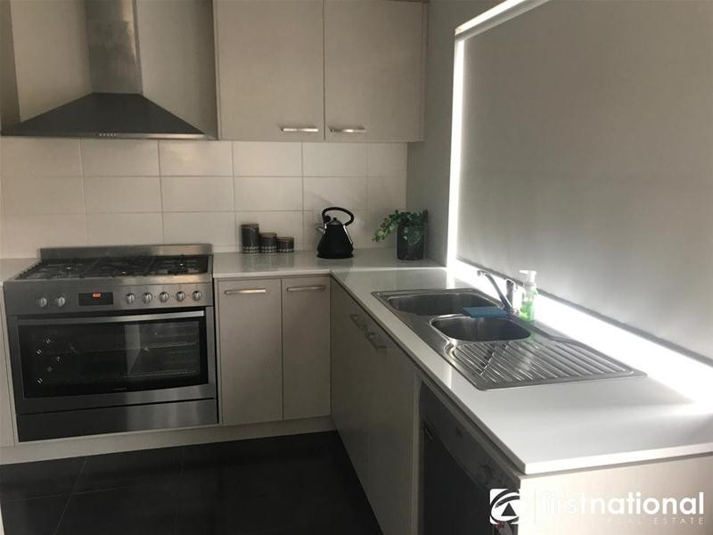 18 Glendora Avenue, Clyde VIC 3978