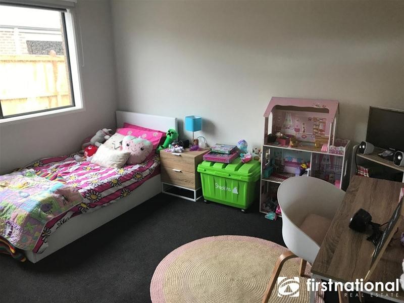 18 Glendora Avenue, Clyde VIC 3978