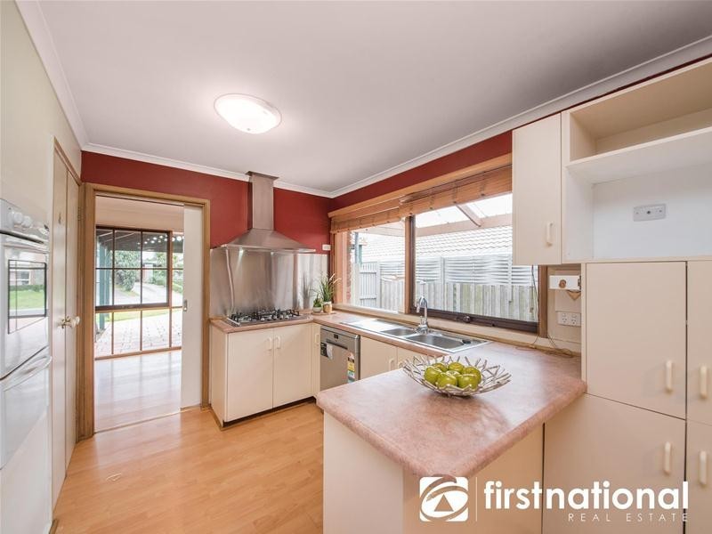 10 Mayruck Rise, Hampton Park VIC 3976