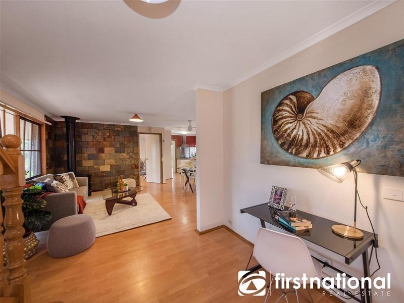 10 Mayruck Rise, Hampton Park VIC 3976