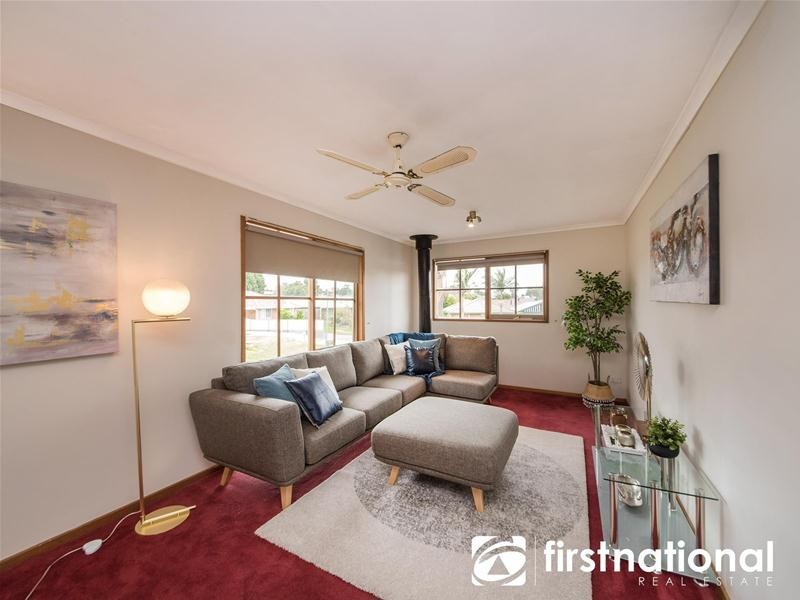 10 Mayruck Rise, Hampton Park VIC 3976
