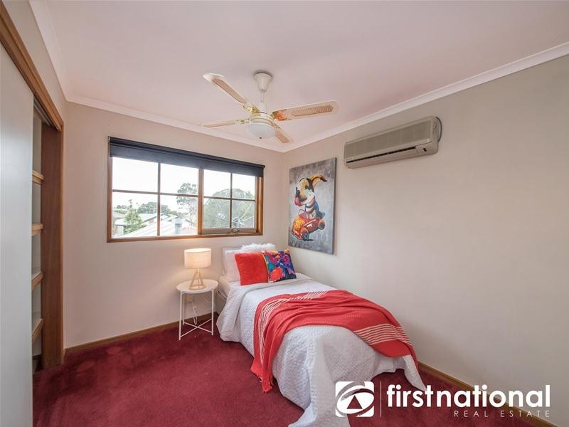 10 Mayruck Rise, Hampton Park VIC 3976
